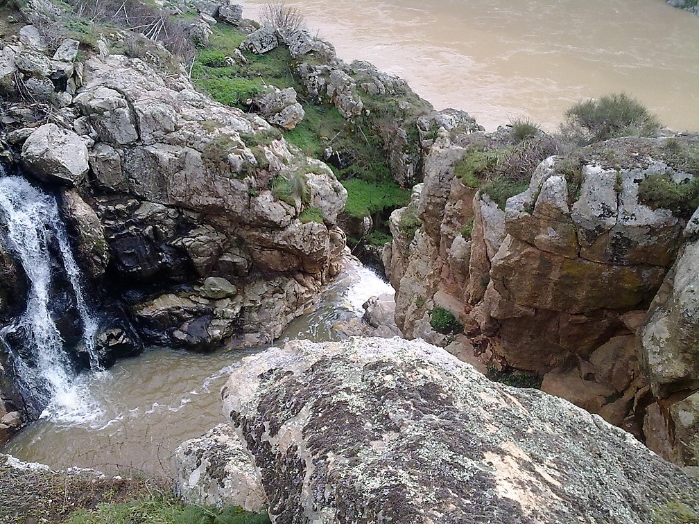 Cascada de Las Pilas en Almaraz de Duero